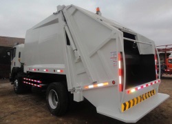 11 camion compactador.jpg